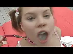 TmwVRnet-mamada dulce chica en VR porno caseras maduras