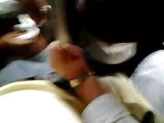 La esposa se quita la porno casero maduras peruanas puerta trasera con sus juguetes chirriantes.