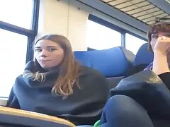 La señora gorda juega sola en la sexo casero real maduras cocina.